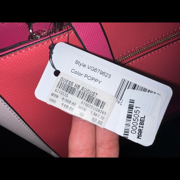 Brand New Guess Purse - Picture 2 of 3